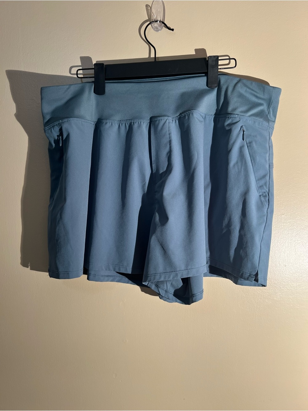 Women’s MTA Sport Grey Athletic Shorts Size XL